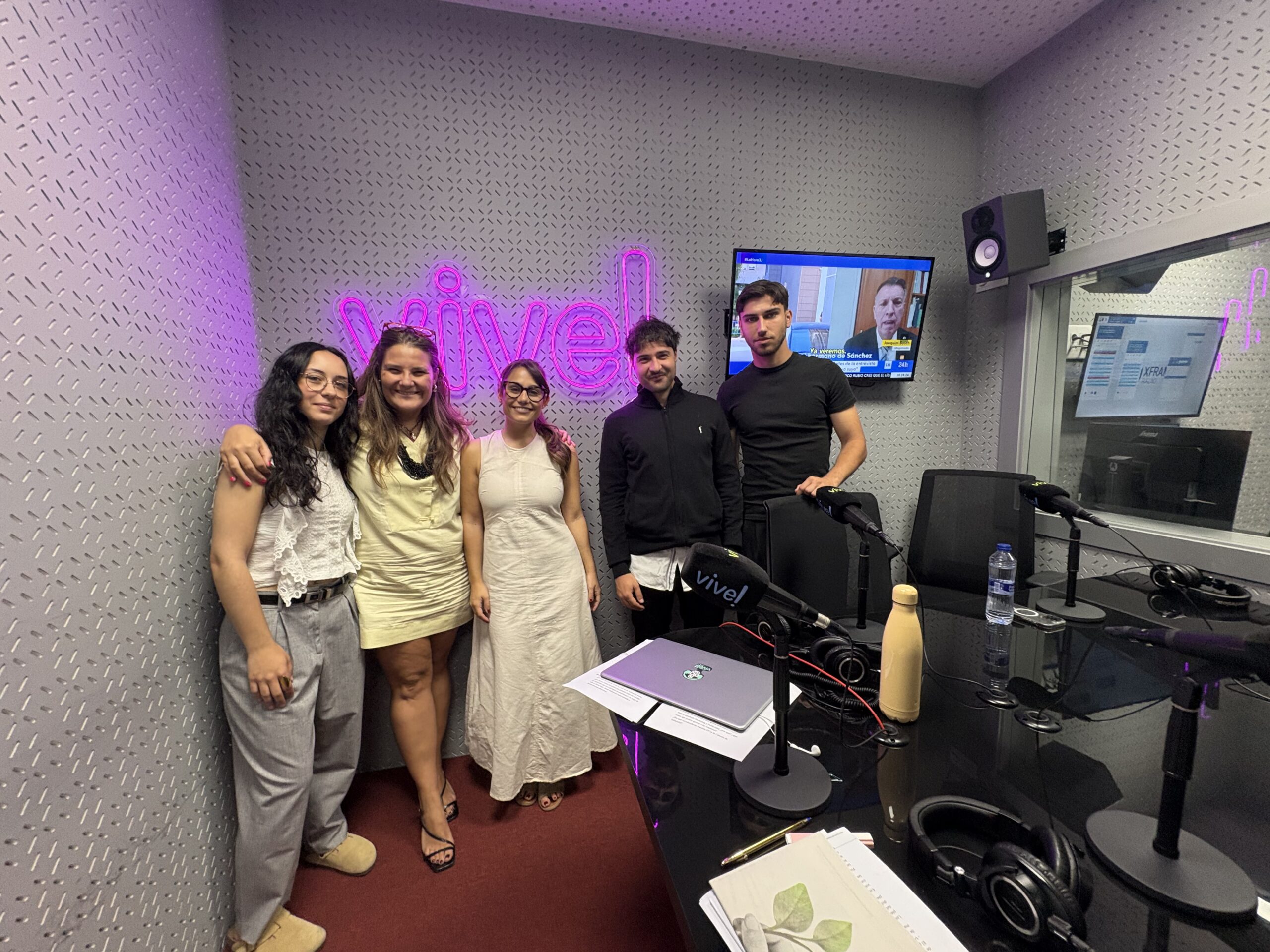 Los alumnos de Marketing y Publicidad de FP Cámara Valladolid comparten su experiencia en Vive! Radio